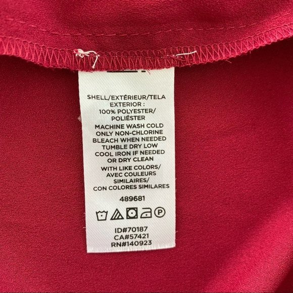 LOFT loose & flowy top with crew neckline & long sleeves, plus size - Picture 8 of 8